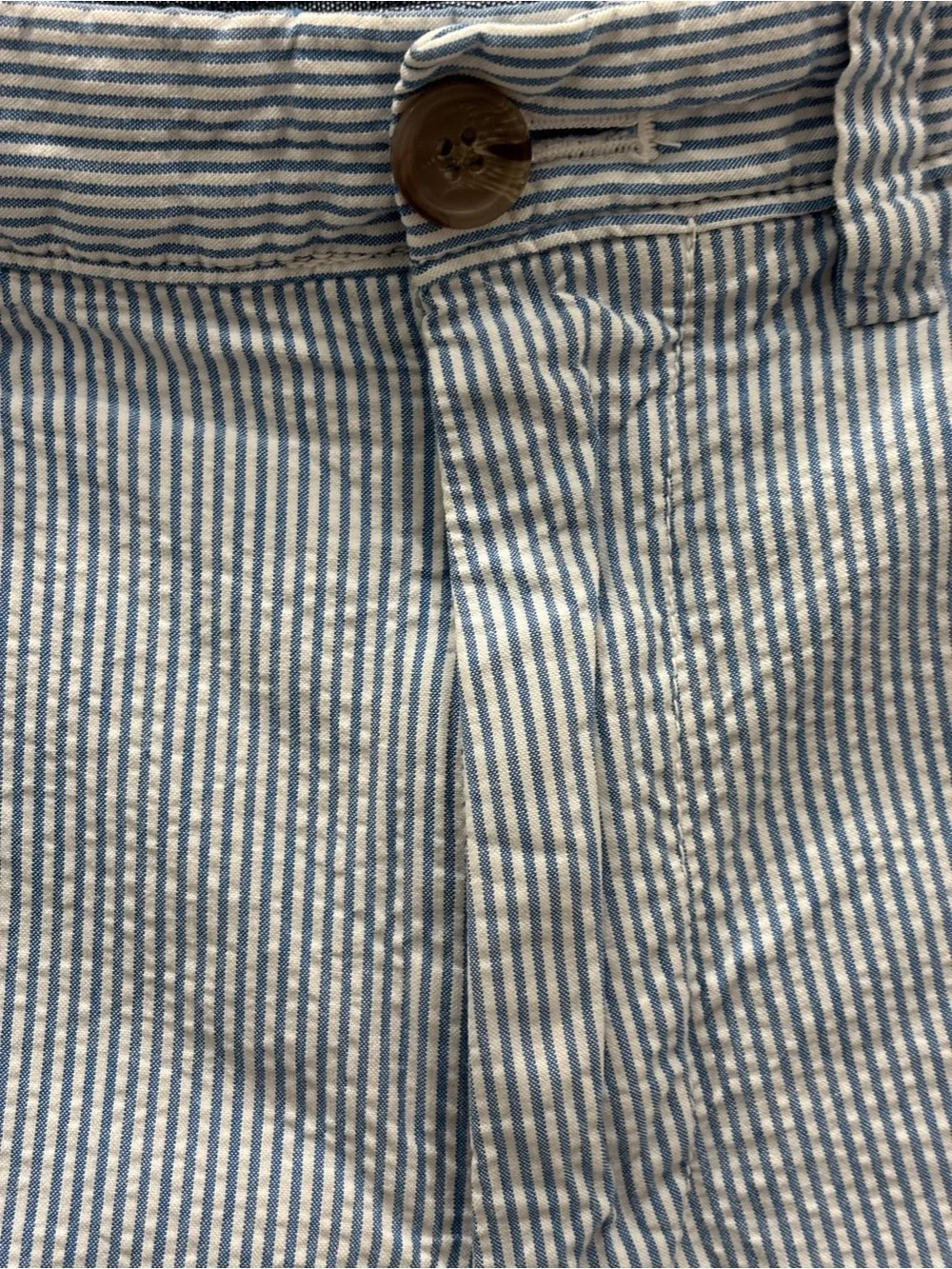 Banana Republic lightweight seersucker
